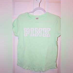 💚EUC VS PINK Tee🤍